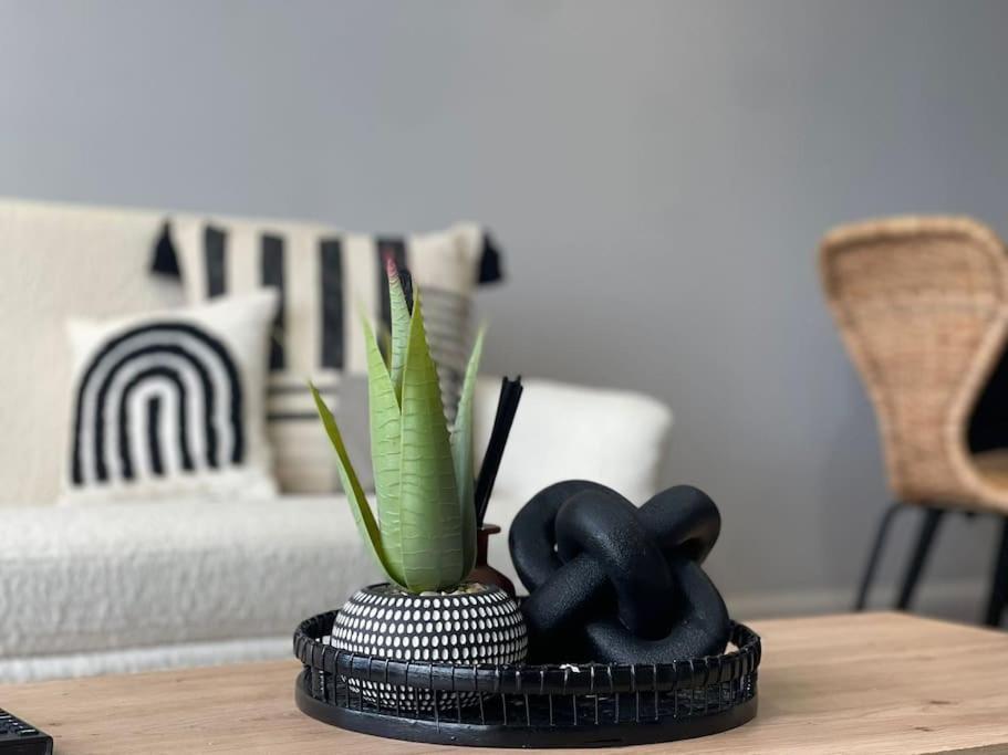 Trendy Apartment In Cardiff Free Parking Экстерьер фото