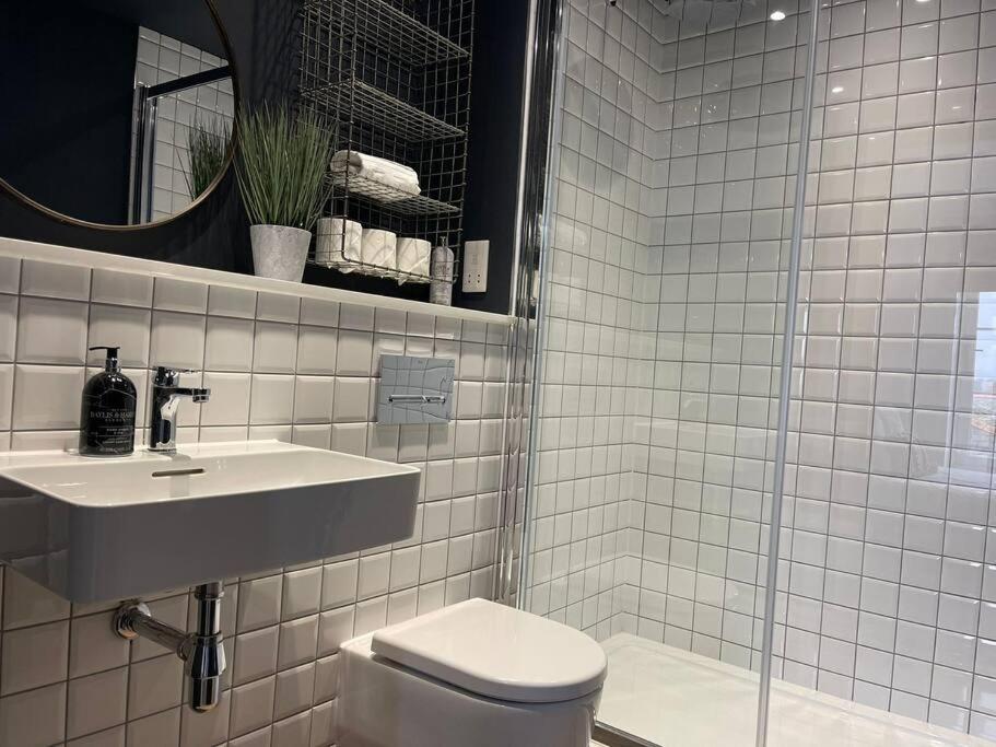 Trendy Apartment In Cardiff Free Parking Экстерьер фото