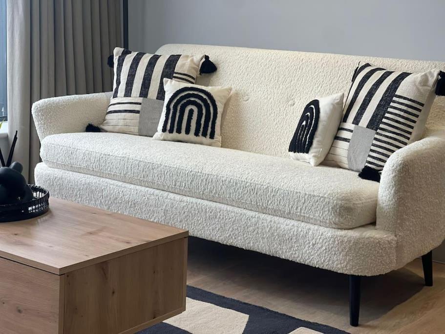 Trendy Apartment In Cardiff Free Parking Экстерьер фото